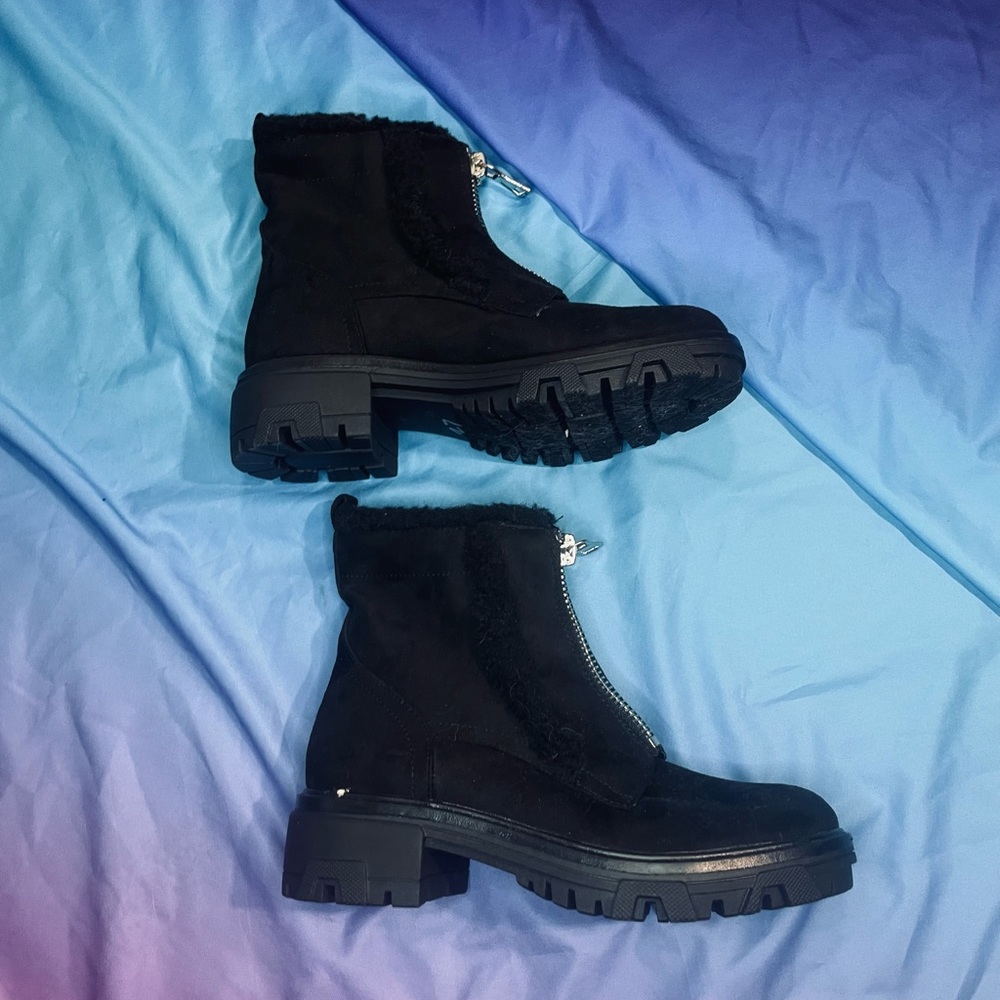 Unisa Suede Zip Black Fur Trim Platform Combat Boots 6.5 biker goth